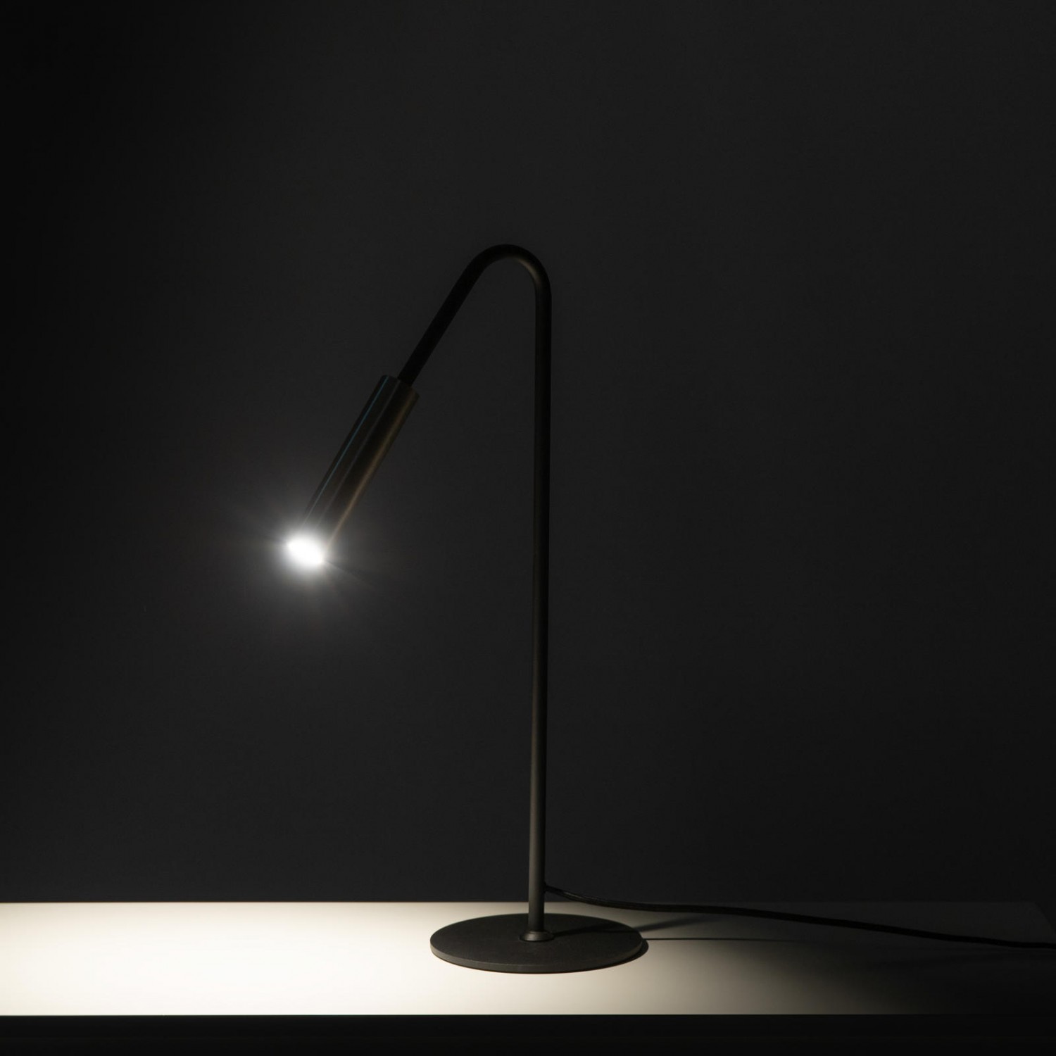 lampada da tavolo led design twist vega